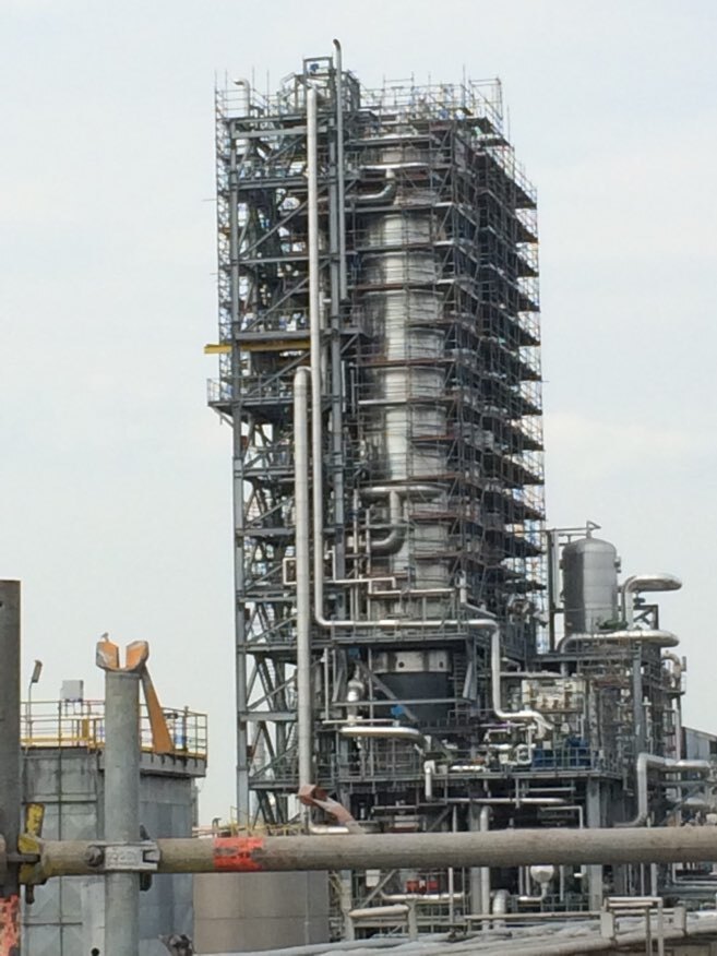 Thermal insulation works in a refinery in Exxon and Rotterdam, the Netherlands