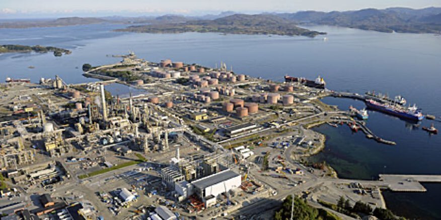 Personnel at Mongstad refinery, Norway