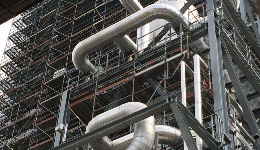 Insulation and sheet metal works in a refinery, Europort in Rotterdam, the Netherlands